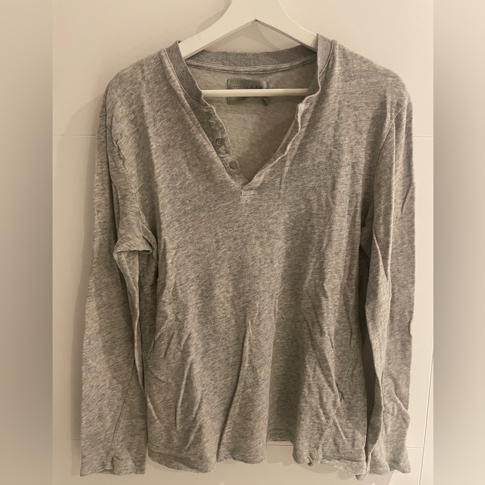 Men’s Zara long sleeve henley shirt large